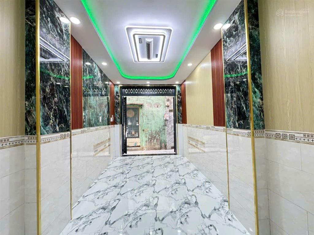 Giá tốt cho 1 sổ riêng hoàn công 3tỷ100tr