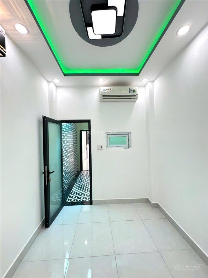 Giá tốt cho 1 sổ riêng hoàn công 3tỷ100tr