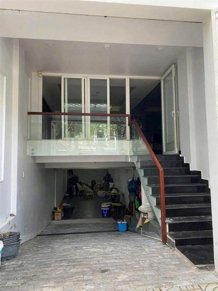 Cho thuê quận 7 | nhà mặt tiền đường số view công viên sát lottemart và phú mỹ hưng