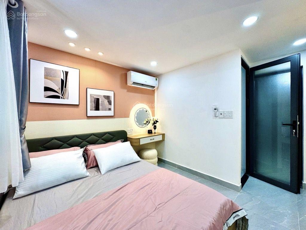 3 tầng 58m2,ngay đại lộ phạm văn đồng,xe tải đi ngang nhà,gần trường học các cấp,bệnh viện,8t nhỉnh