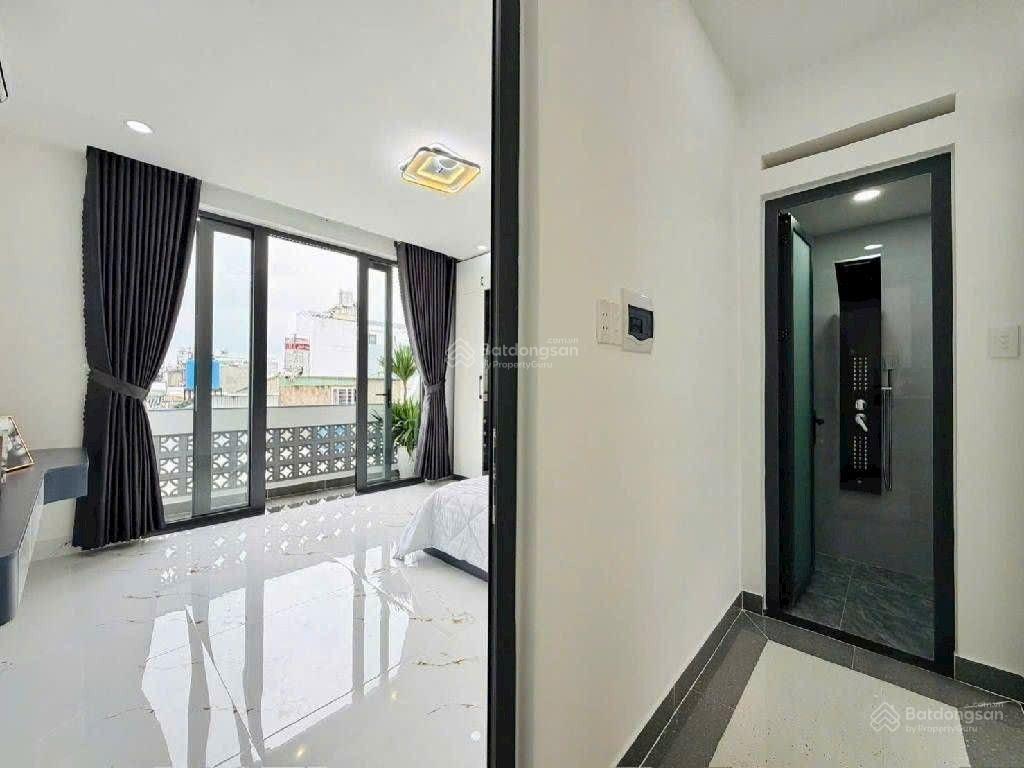 Nhà 3 tầng mới xây, tặng full nội thất, 43m2,4pn,shr,khu dân trí cao,sổ a4,phong thủy tốt,nhỉnh 5t,