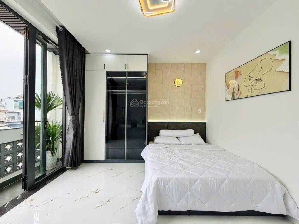 Nhà 3 tầng mới xây, tặng full nội thất, 43m2,4pn,shr,khu dân trí cao,sổ a4,phong thủy tốt,nhỉnh 5t,