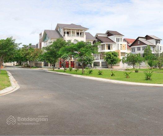 Hot! chỉ 1 lô duy nhất mt hoàng quốc việt, 6x22m, giá chỉ 22.5ty, mt đường 30m.  0902 747 ***