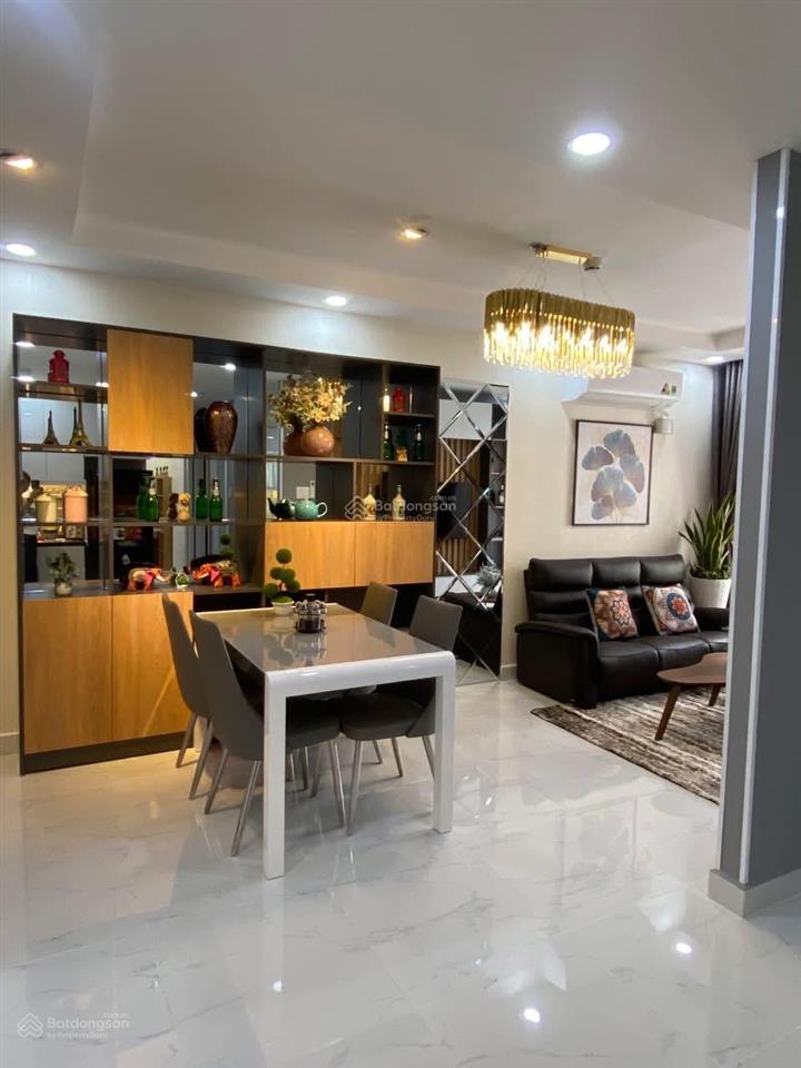 Bán căn hộ hàng hiếm tại valeo đầm sen  tân phú, dt 80m2, 2pn/2wc, 4tỷ5 sổ hồng.  0933 813 ***