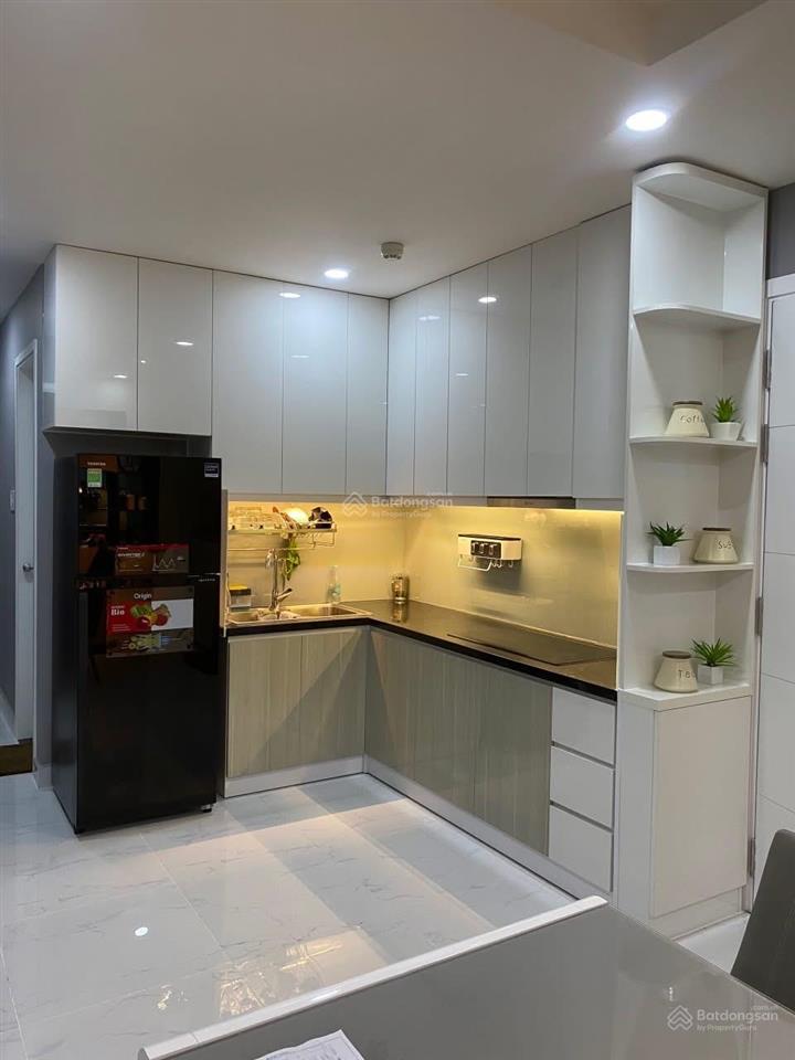 Bán căn hộ hàng hiếm tại valeo đầm sen  tân phú, dt 80m2, 2pn/2wc, 4tỷ5 sổ hồng.  0933 813 ***