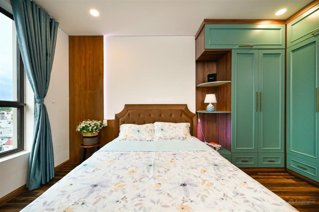 Bán căn hộ cc âu cơ tower  tân phú, dt 70m2 2pn/2wc, 3.1tỷ sổ hồng, view đông nam.  0933 813 ***