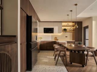 Cho thuê căn hộ oriental plaza giá tốt nhất khu vực, 2pn chỉ 10 triệu , 3pn chỉ 13 triệu, nhà đẹp.