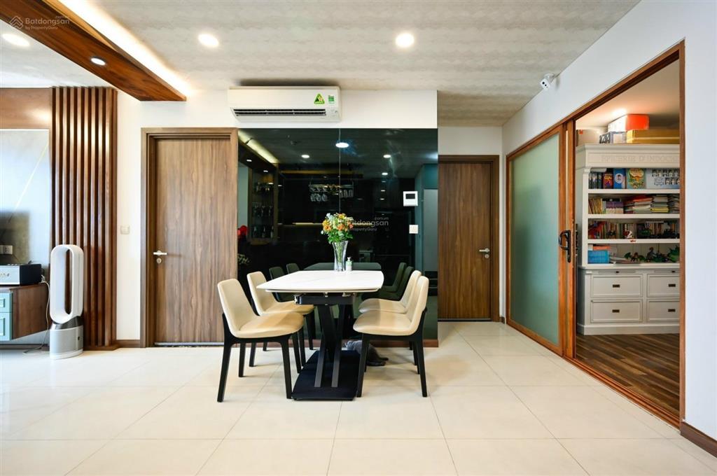 Bán căn hộ cc âu cơ tower  tân phú, dt 75m2 2pn/2wc, 3.4tỷ sổ hồng, view đông nam.  0933 813 ***