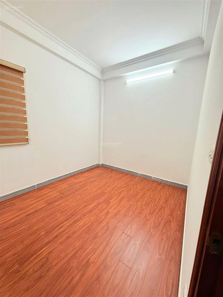 Bán nhà đại la 10,88 tỷ, 6pn, 5t 40m.dân xây lô góc gần phố
