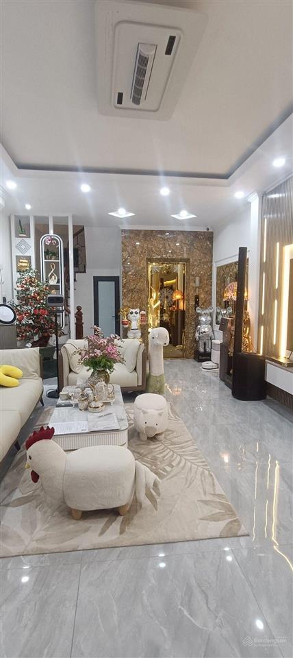 Bán nhà tương mai, 15,9 tỷ, 42m2, 3pn, 6 tầng, thang máy. nội thất tiền tỷ thiết bị thông minh