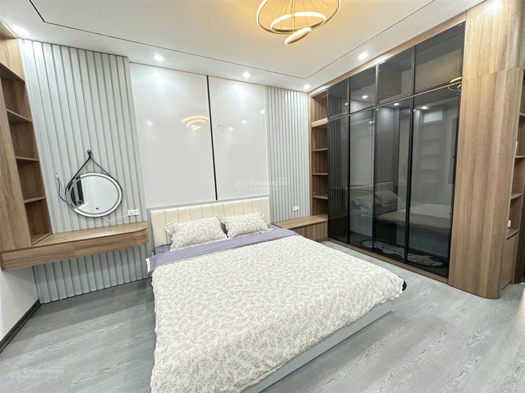 Bán nhà trần đại nghĩa 34m 5 tầng 9,1 tỷ dân xây . trung tâm bách  kinh  xây