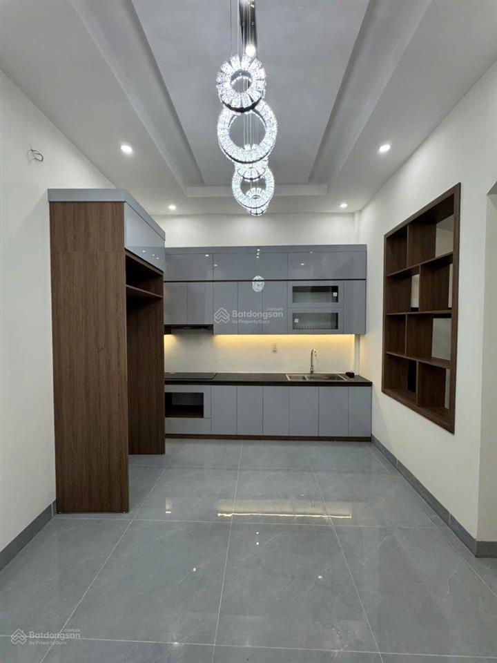 Bán nhà trương định 57m 5 tầng mặt tiền siêu đẹp 5m 14.9 tỷ . ngõ thông ô tô đỗ cửa