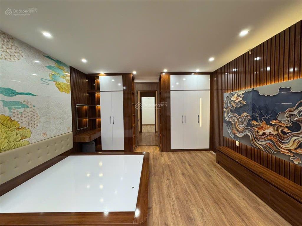 Bán nhà trương định 57m 5 tầng mặt tiền siêu đẹp 5m 14.9 tỷ . ngõ thông ô tô đỗ cửa