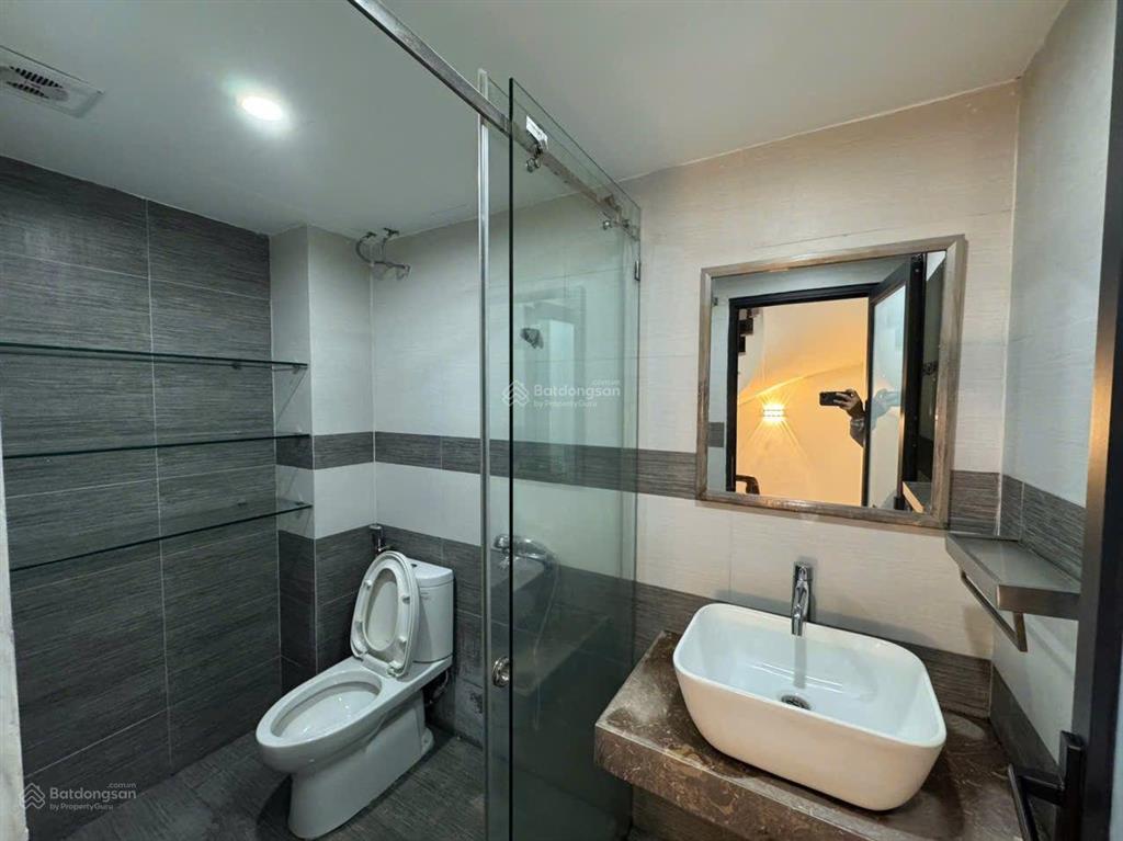 Bán nhà trương định 57m 5 tầng mặt tiền siêu đẹp 5m 14.9 tỷ . ngõ thông ô tô đỗ cửa