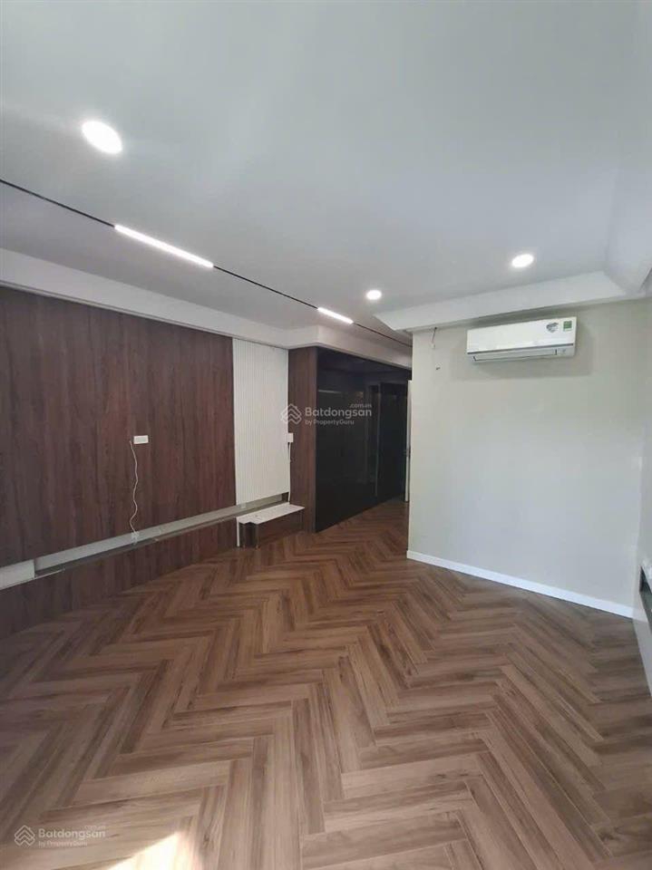 Bán nhà trương định 42m2 4 tầng dân xây mặt tiền vip 5.2m, 10,6 tỷ