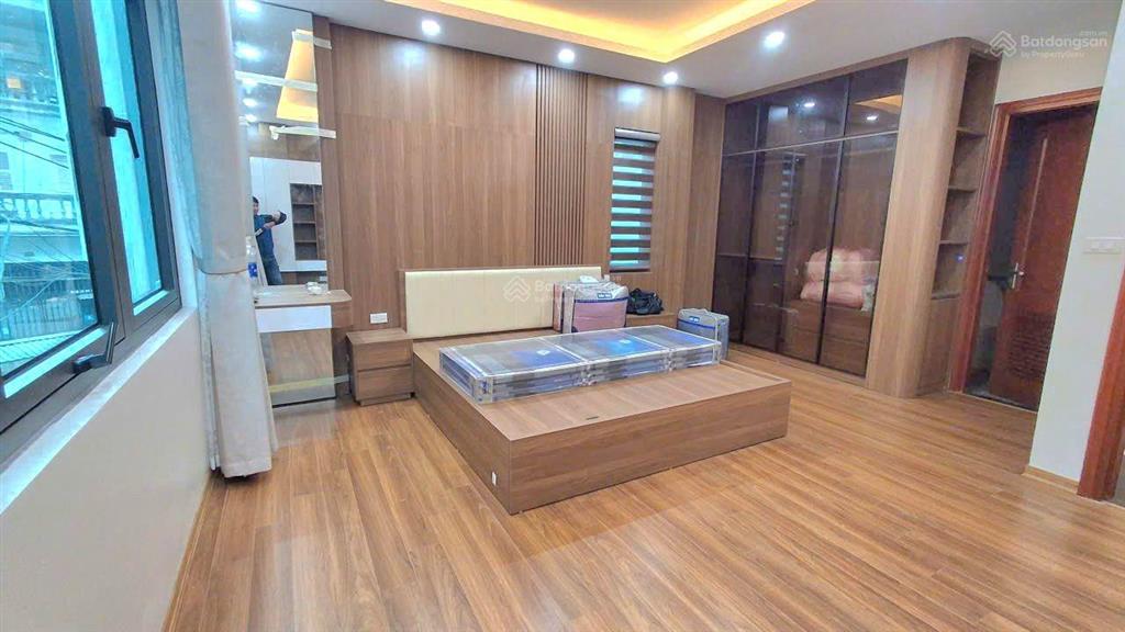 Bán nhà nguyễn đức cảnh 9 tỷ, 30m2 5 tầng ô tô đỗ giao thương tấp nập tiện ích ngập tràn