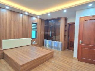 Bán nhà nguyễn đức cảnh 9 tỷ, 30m2 5 tầng ô tô đỗ giao thương tấp nập tiện ích ngập tràn