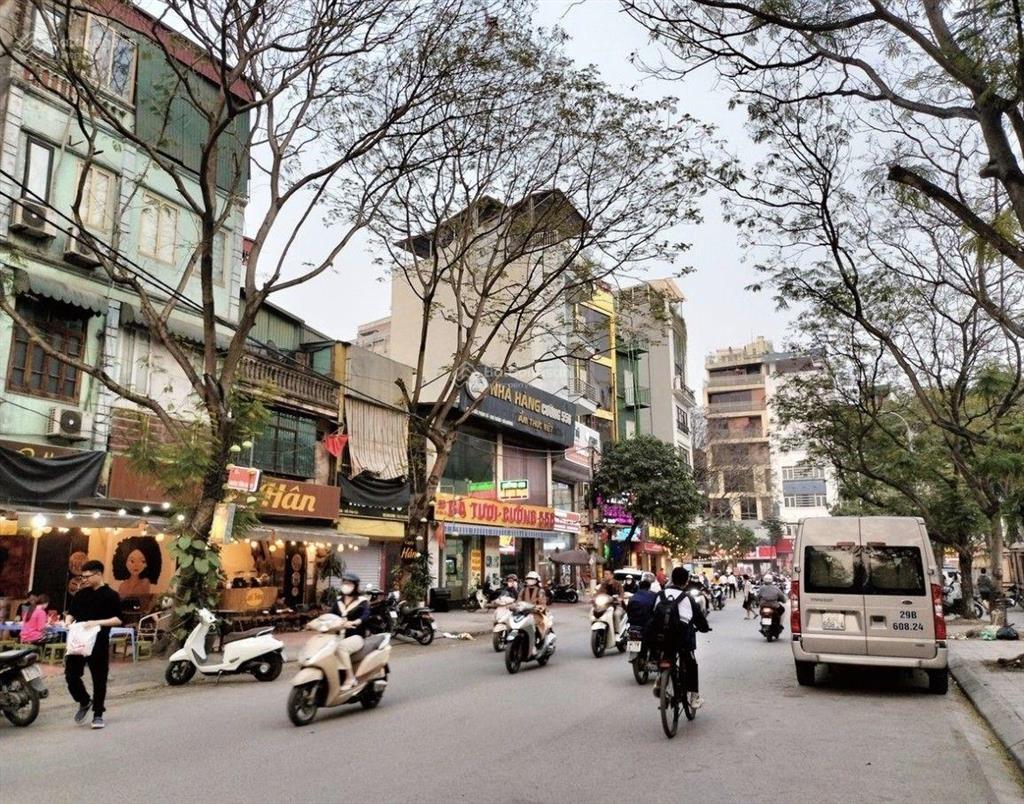 Bán nhà mặt hồ đền lừ 9 tầng thang máy kinh doanh  văn phòng