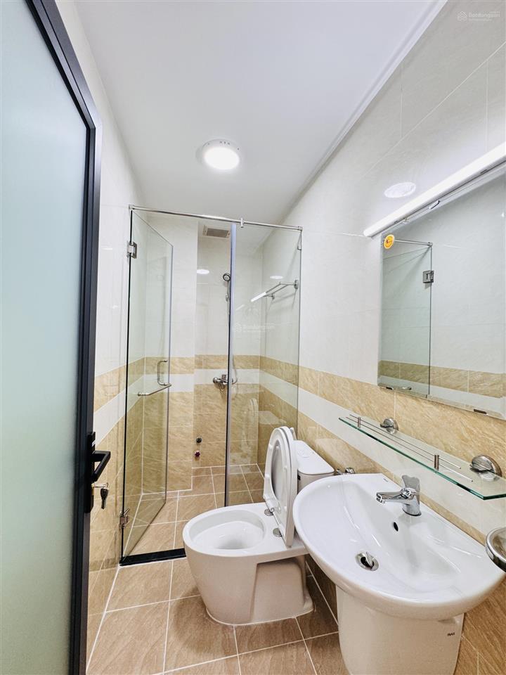 Bán nhà quốc lộ 13 gần sông sài gòn, vạn phúc city dọn vào ở ngay trước tết. đông nam mát mẻ