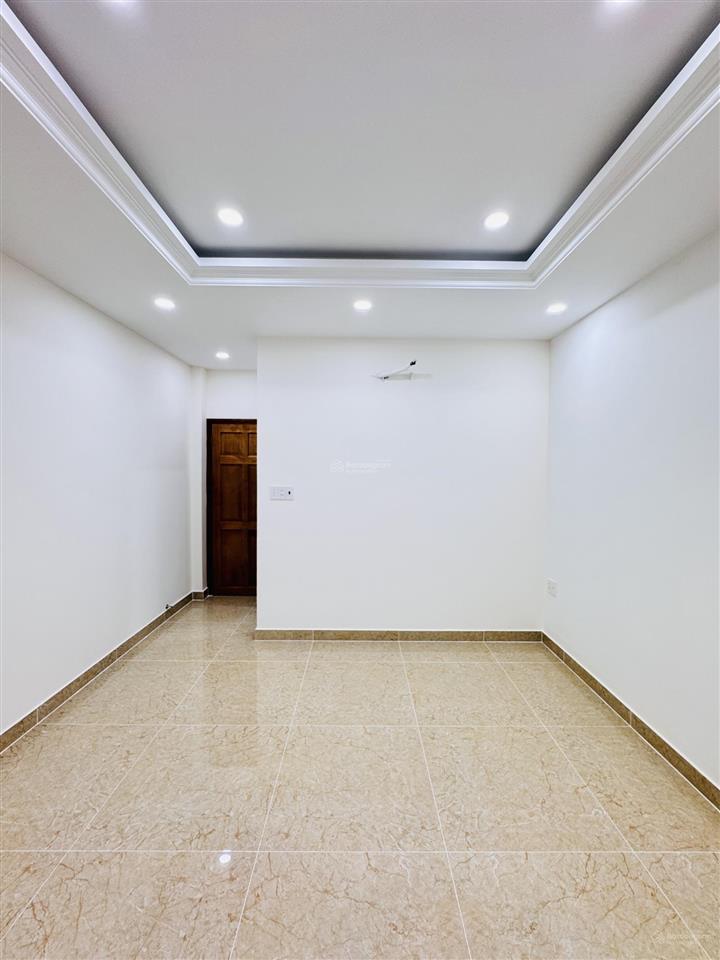 Bán nhà quốc lộ 13 gần sông sài gòn, vạn phúc city dọn vào ở ngay trước tết. đông nam mát mẻ