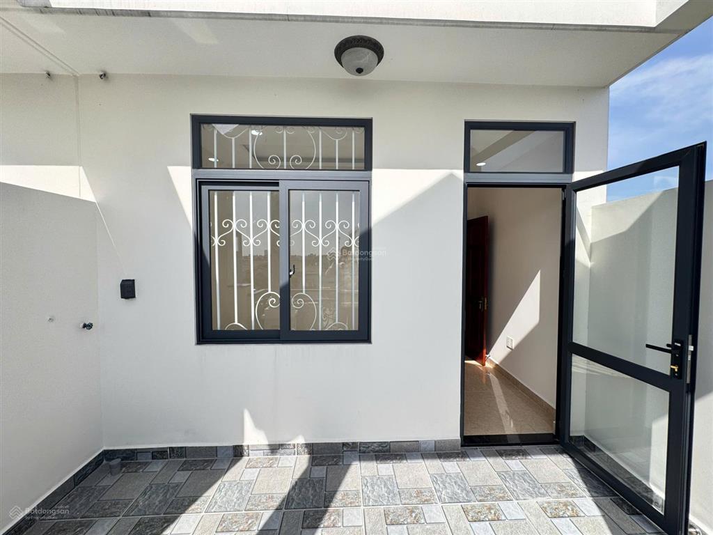 Bán nhà quốc lộ 13 gần sông sài gòn, vạn phúc city dọn vào ở ngay trước tết. đông nam mát mẻ