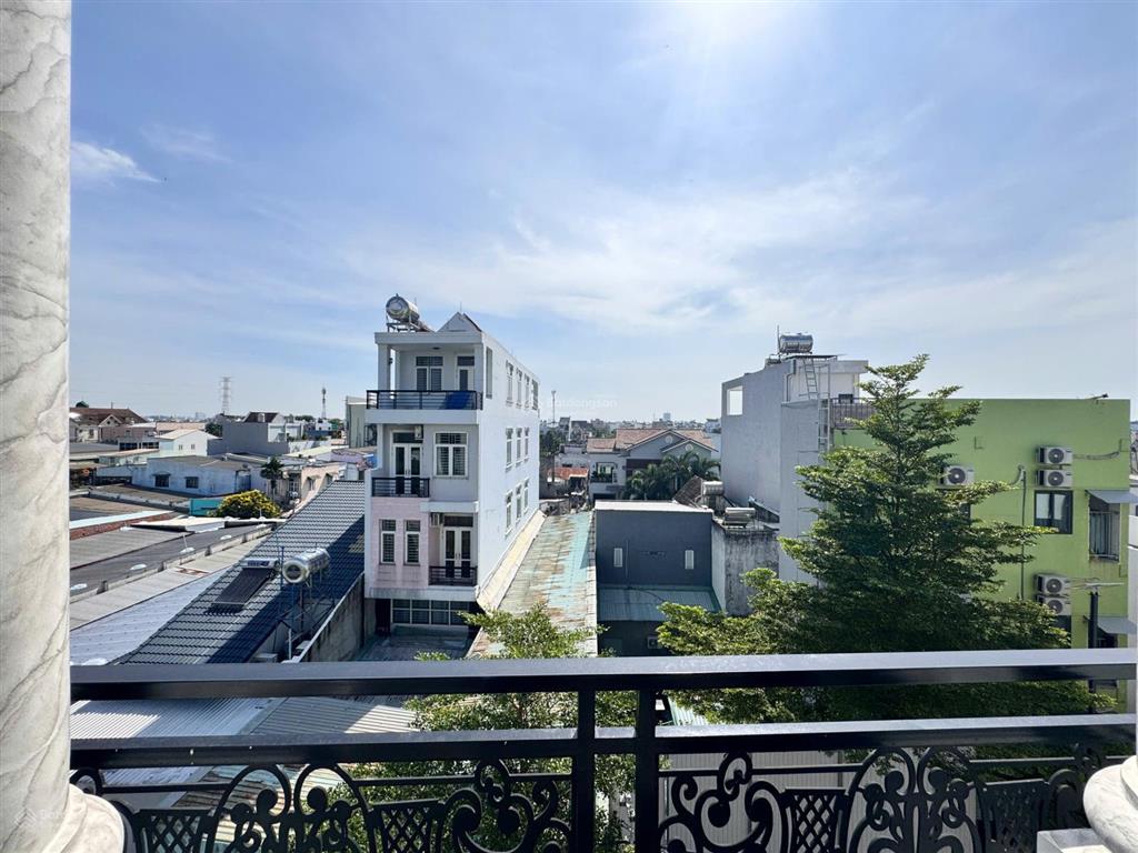 Bán nhà quốc lộ 13 gần sông sài gòn, vạn phúc city dọn vào ở ngay trước tết. đông nam mát mẻ