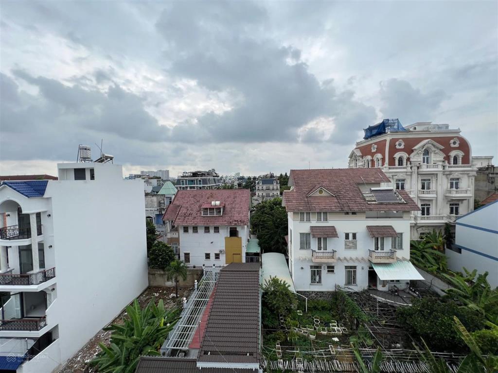 Căn góc 2 mặt tiền đường xe tải kinh doanh  gần gigamall phạm văn đồng, khu cán bộ bên sông