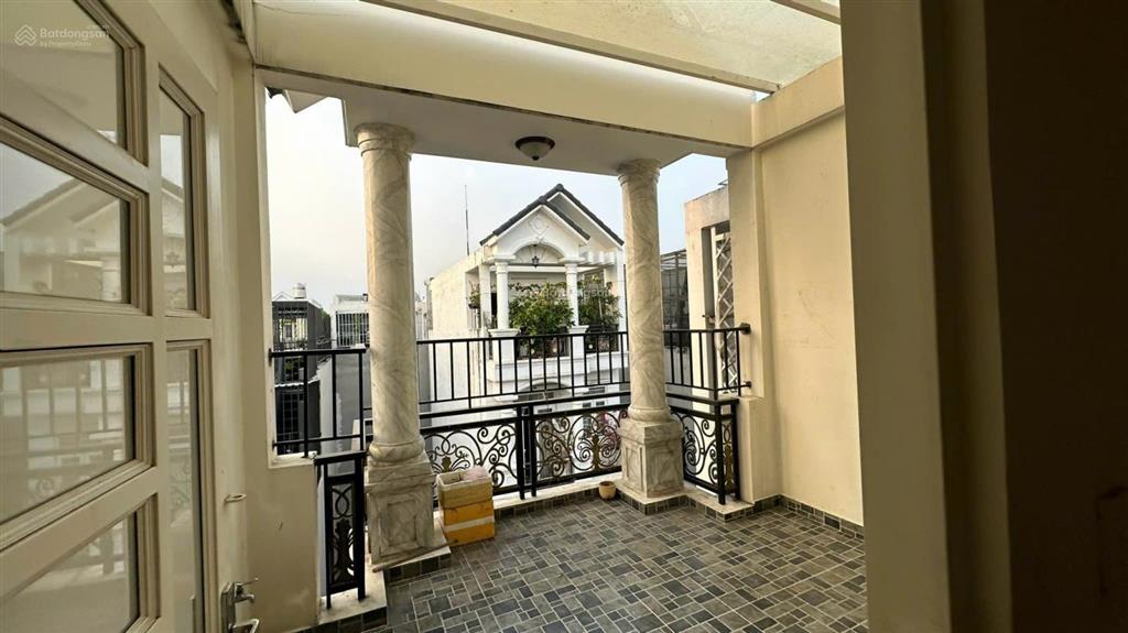 Bán nhà hiệp bình chánh gần đại học luật  vòng xoay phạm văn đồng sổ hồng riêng  đồng bộ dân trí