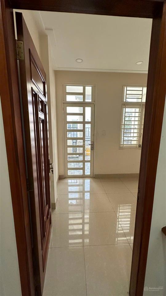 Bán nhà hiệp bình chánh gần đại học luật  vòng xoay phạm văn đồng sổ hồng riêng  đồng bộ dân trí