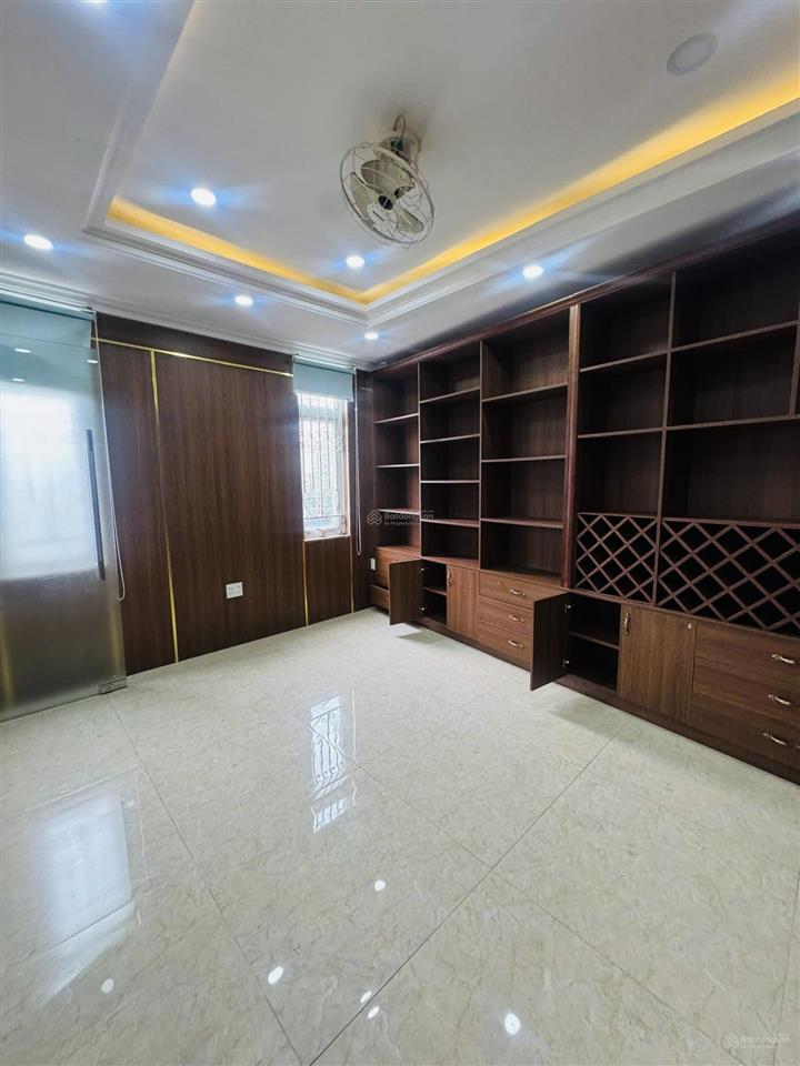 Bán nhà góc 2 mt đường số 17 gần gigamall phạm văn đồng. 5 tầng đúc btct, shr