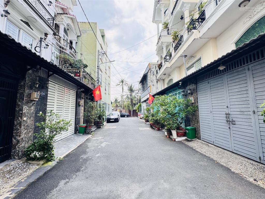 Bán nhà khu đồng bộ cao tầng gần chợ hiệp bình, đối diện gigamall phạm văn đồng, hướng đông nam