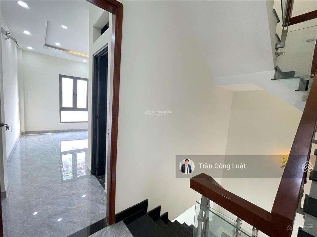 Bán nhà mặt tiền đường sau gigamall thủ đức, 4x17m, 1 trệt 1 lửng 3 lầu, sổ hồng riêng