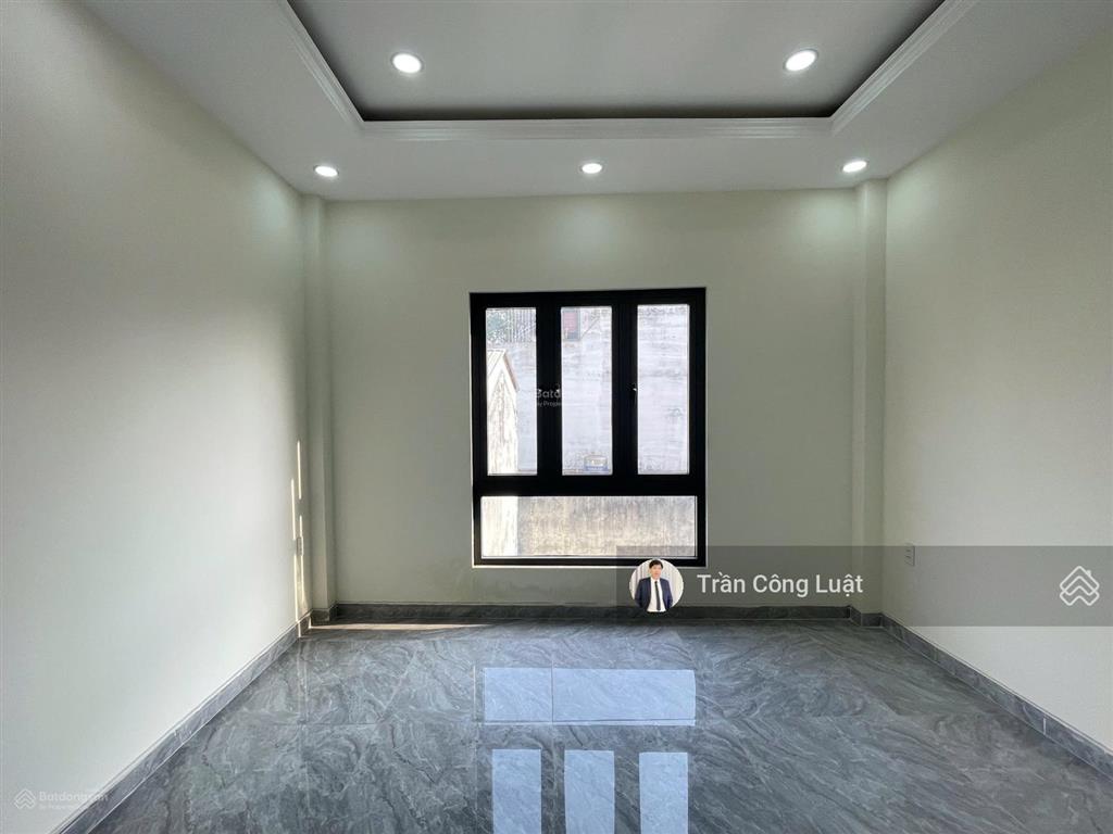 Bán nhà mặt tiền đường sau gigamall thủ đức, 4x17m, 1 trệt 1 lửng 3 lầu, sổ hồng riêng