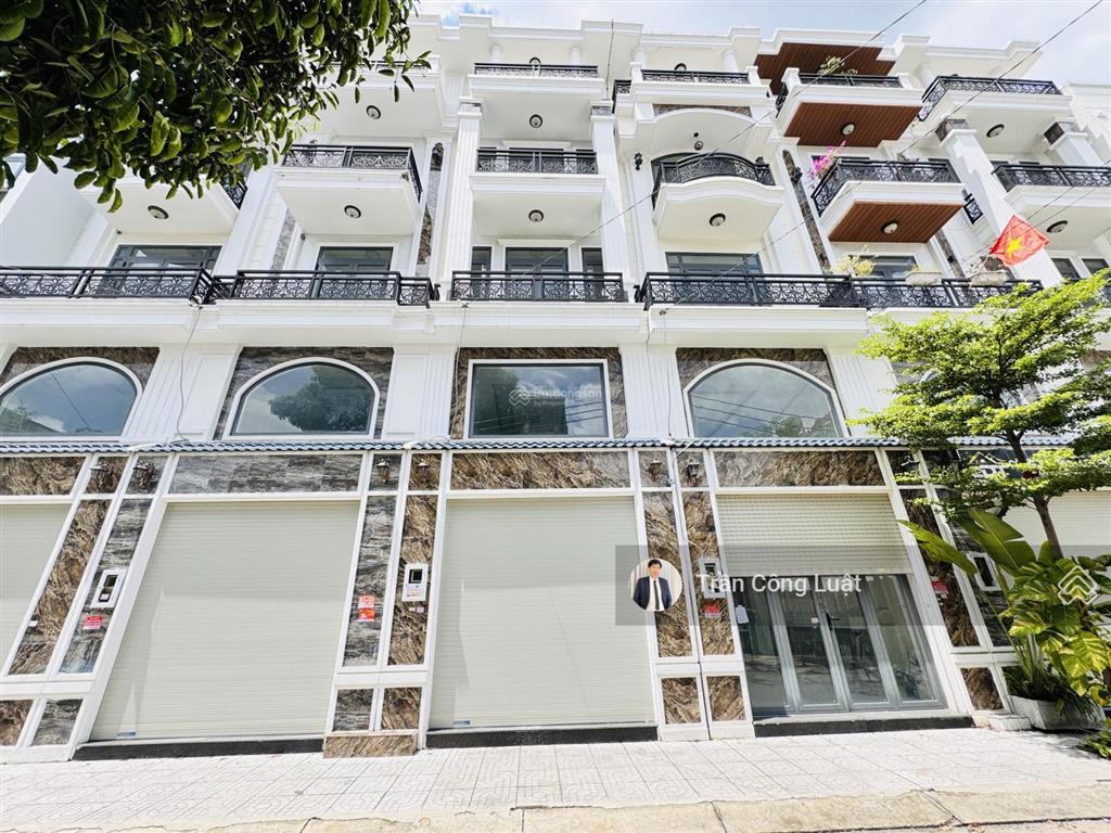 Bán nhà mặt tiền đường sau gigamall thủ đức, 4x17m, 1 trệt 1 lửng 3 lầu, sổ hồng riêng