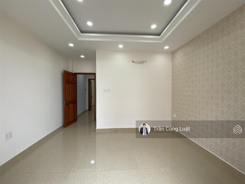 Nhà nguyên căn quốc lộ 13  hẻm ô tô gần trung tâm hành chính hiệp bình, thủ đức  vào ở ngay