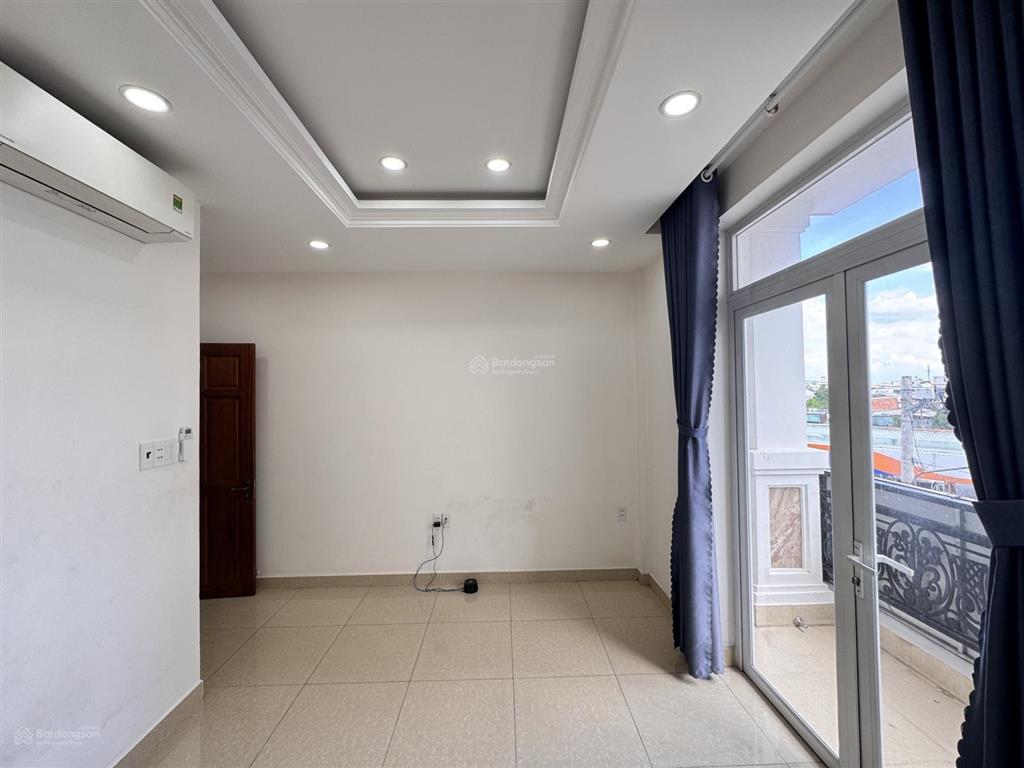 Nhà nguyên căn quốc lộ 13  hẻm ô tô gần trung tâm hành chính hiệp bình, thủ đức  vào ở ngay
