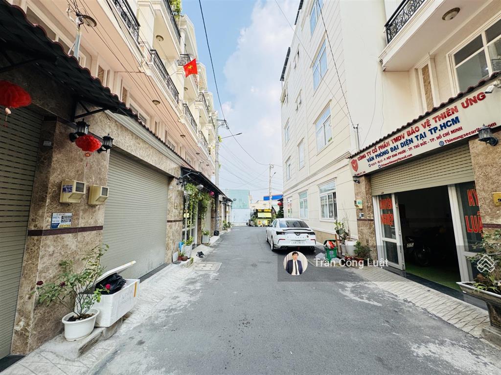 Nhà nguyên căn quốc lộ 13  hẻm ô tô gần trung tâm hành chính hiệp bình, thủ đức  vào ở ngay