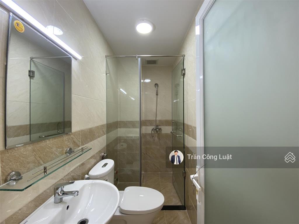 Nhà nguyên căn quốc lộ 13  hẻm ô tô gần trung tâm hành chính hiệp bình, thủ đức  vào ở ngay