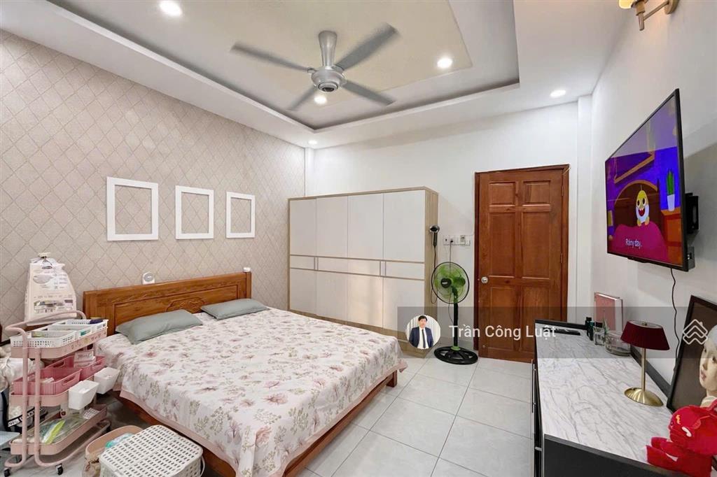 Bán nhà 3 lầu hẻm ô tô quốc lộ 13 gần tthc hiệp bìnhthủ đức shr vào ở ngay