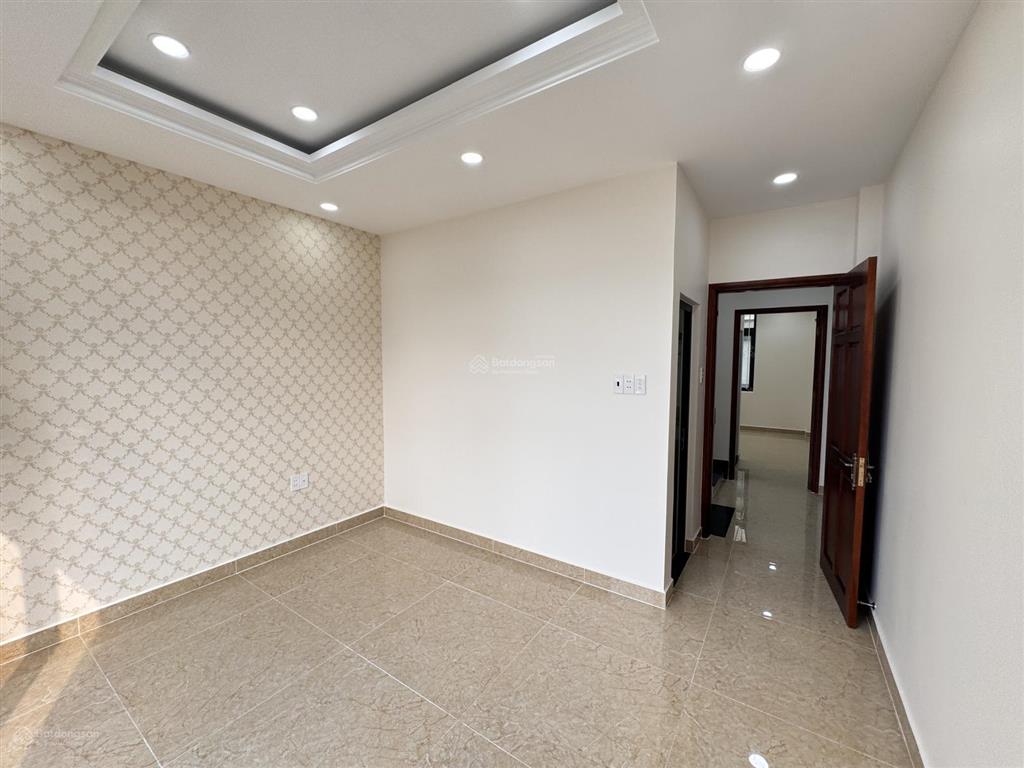 Bán nhà quốc lộ 13  thủ đức. gần vạn phúc city, sổ hồng hoàn công, đường xe tải