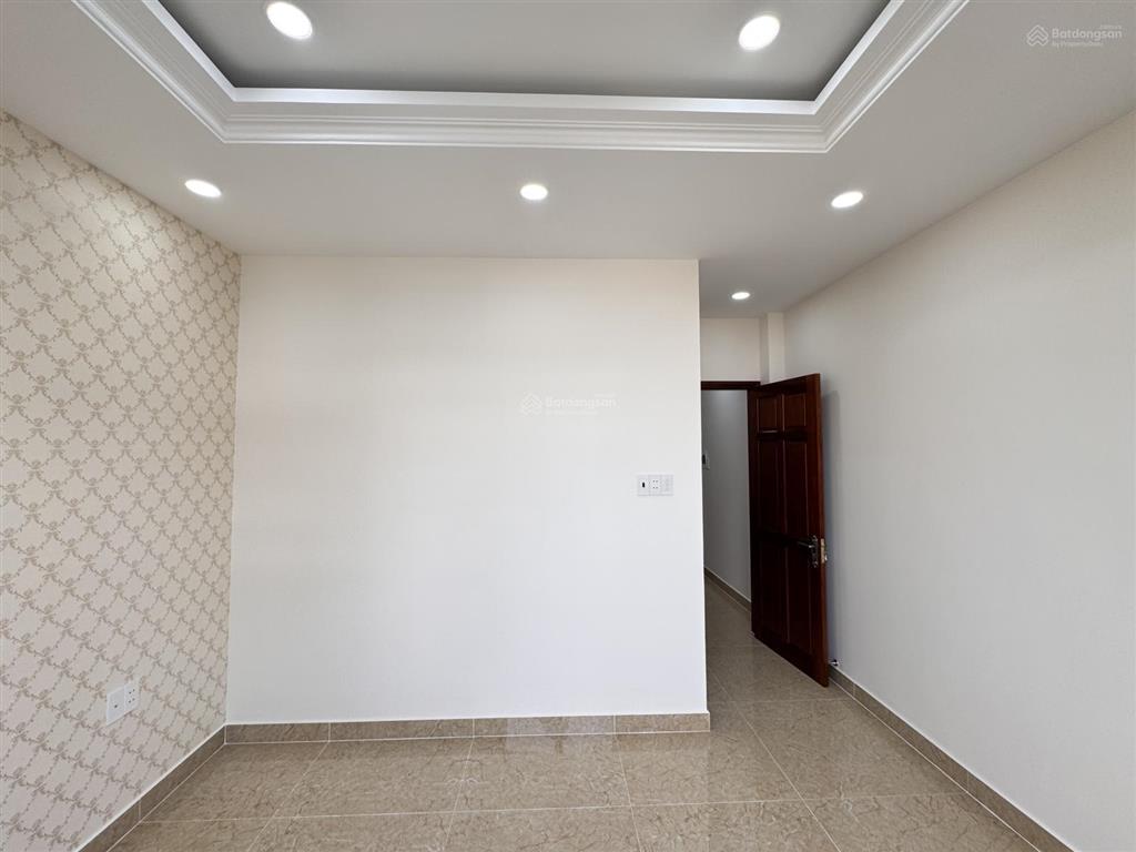 Bán nhà quốc lộ 13  thủ đức. gần vạn phúc city, sổ hồng hoàn công, đường xe tải