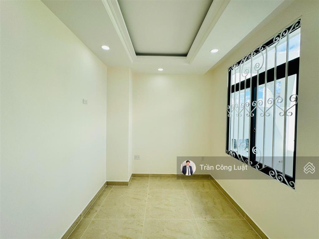 Bán nhà quốc lộ 13, thủ đức. view sông thoáng mát gần vạn phúc city, khu đồng bộ an ninh, sổ hồng