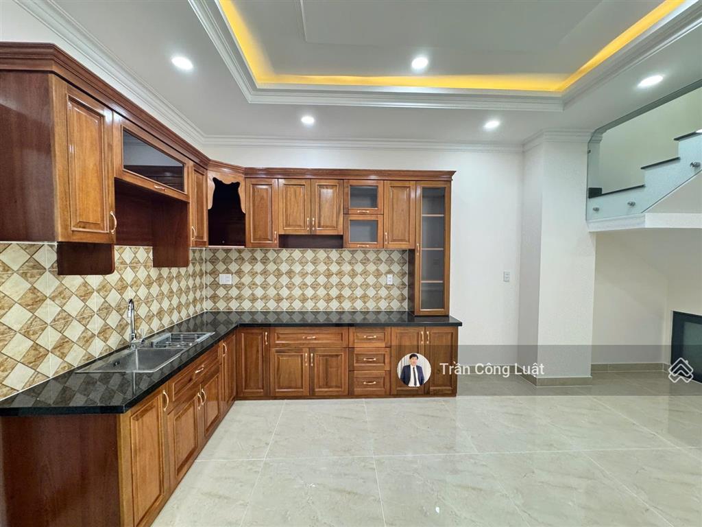 Bán nhà quốc lộ 13, thủ đức. view sông thoáng mát gần vạn phúc city, khu đồng bộ an ninh, sổ hồng