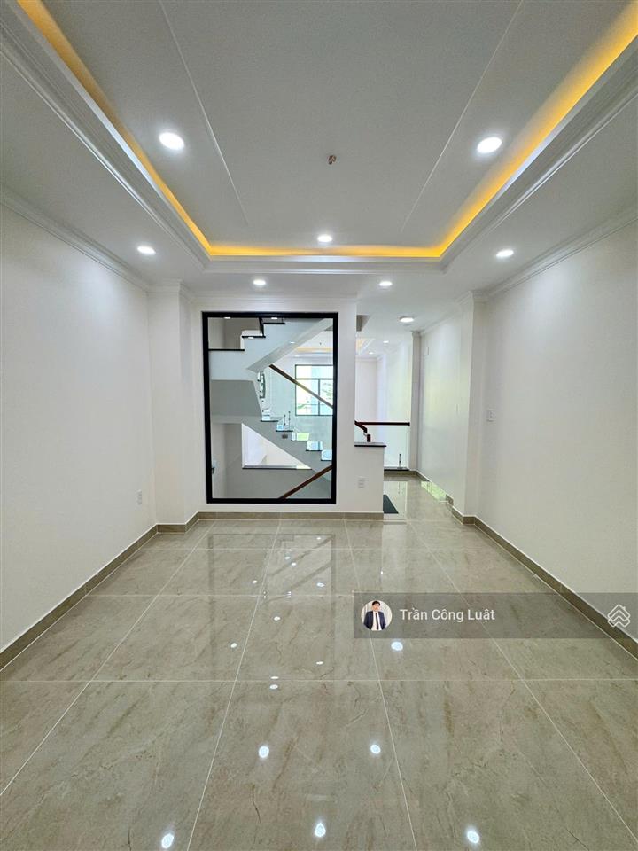 Bán nhà quốc lộ 13, thủ đức. view sông thoáng mát gần vạn phúc city, khu đồng bộ an ninh, sổ hồng