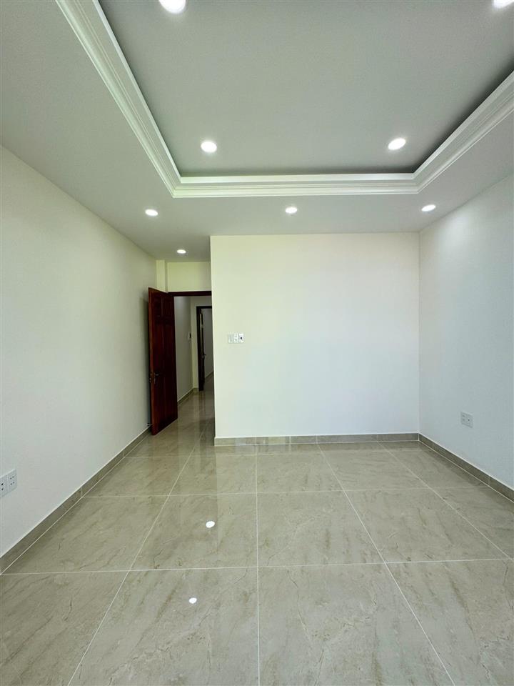 Bán nhà quốc lộ 13, thủ đức. view sông thoáng mát gần vạn phúc city, khu đồng bộ an ninh, sổ hồng
