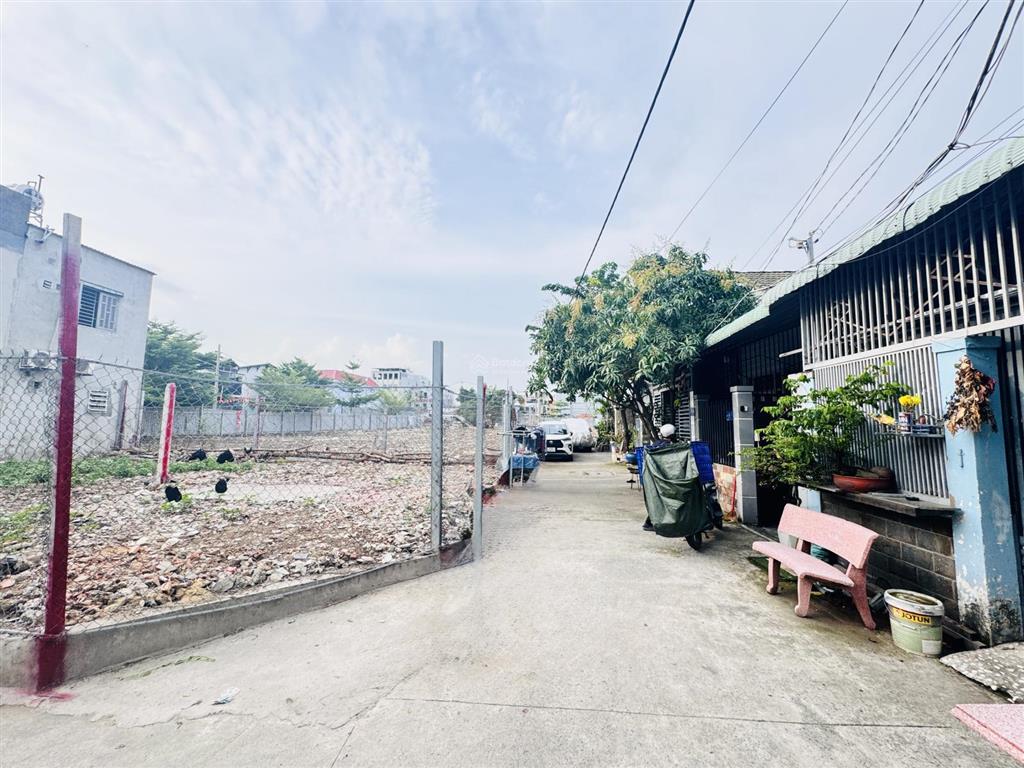 Bán đất hẻm ô tô quốc lộ 13  gần chung cư urban green vạn phúc city. sổ hồng riêng