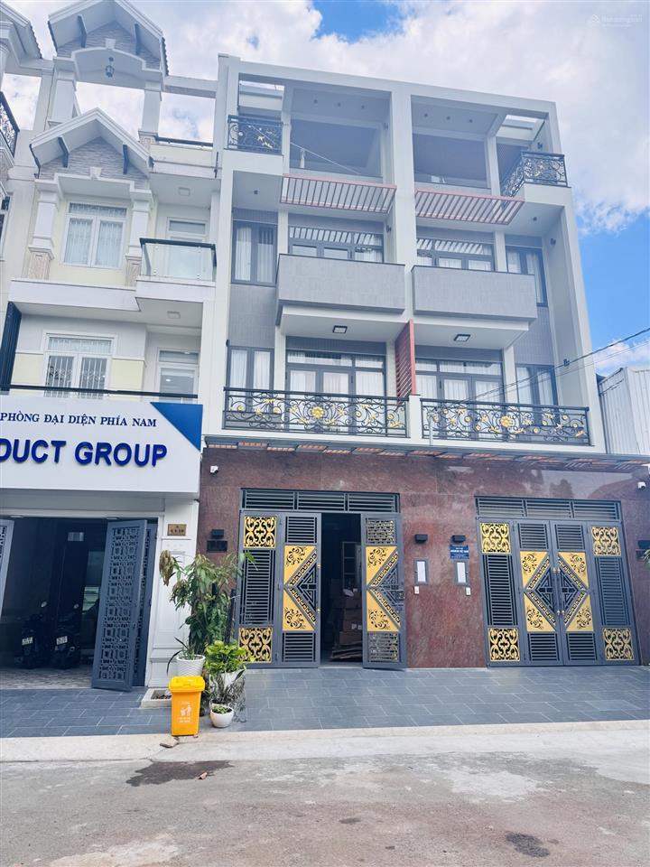 Cho thuê nhà mới đường xe tải gần vạn phúc city  có sân đậu ô tô  vừa ở vừa làm công ty, spa