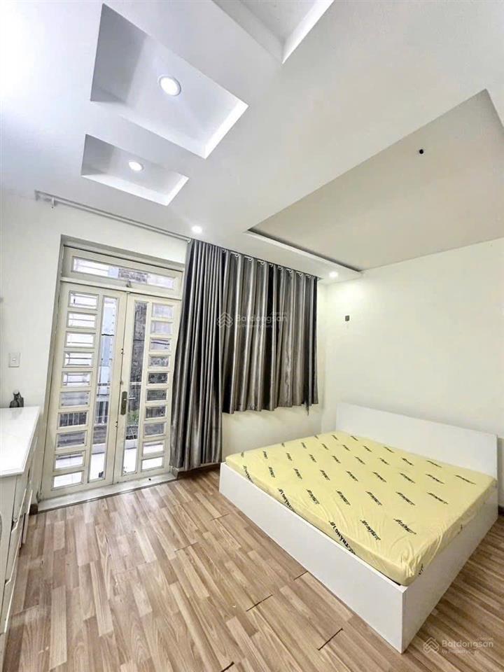 Bán nhà quốc lộ 13  thủ đức gần trường cao đẳng bách khoa sài gòn  hẻm ô tô, shr. 3pn, 3wc