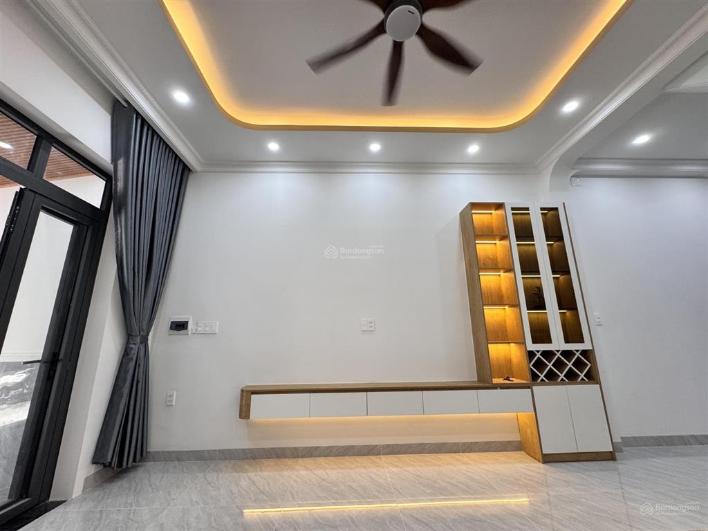 Bán nhà full nội thất gần chợ hiệp bình  gigamall phạm văn đồng  hướng đông nam, shr