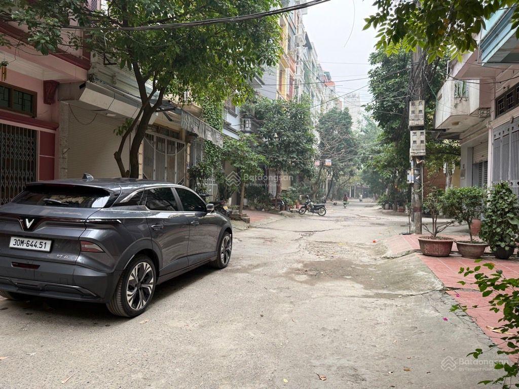 Bán nhà kinh doanh, đền lư hoàng mai phân lô đẹpô tô vào nhàthang máy55m²,6t, mt 4.5m ,19.5 tỷ